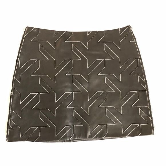 Helmut Lang leather mini skirt - Picture 5 of 14